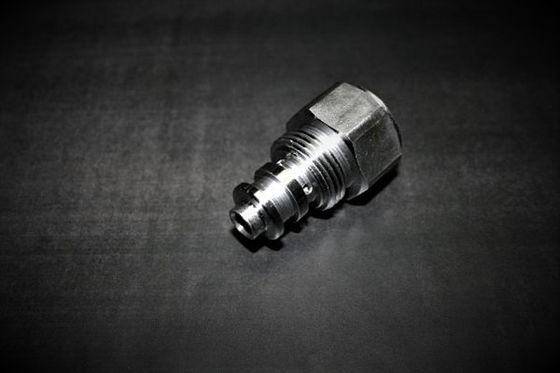A fabricação de metal do banheiro da bicicleta parte o serviço fazendo à máquina do protótipo do Cnc