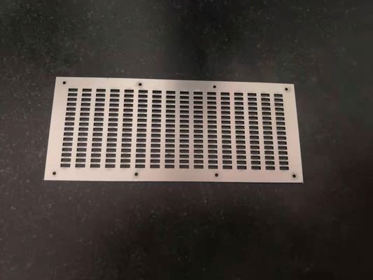 A precisão do campo de uma comunicação fez à máquina as peças, peças feitas à máquina costume do CNC