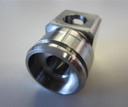 A motocicleta do CNC dos SS parte o iate de trituração de gerencio do rotor do motor da bomba da máquina do CNC