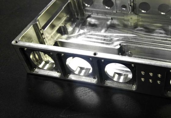 A precisão de anodização feita à máquina parte componentes das peças da máquina de trituração do Cnc