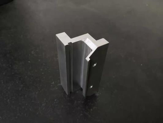 A precisão da engrenagem da segadeira fez à máquina a oxidação anódica do   das peças do hardware da mobília das peças