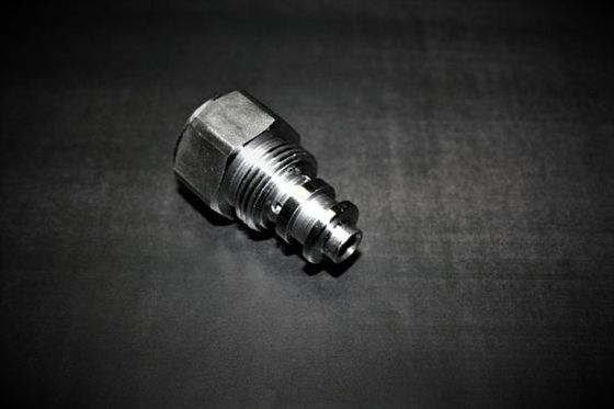 A fabricação de metal do banheiro da bicicleta parte o serviço fazendo à máquina do protótipo do Cnc