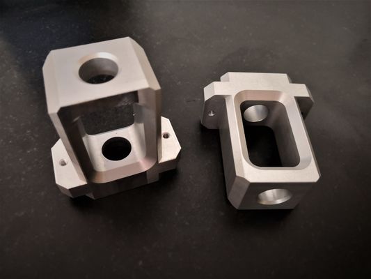 Peças de maquinaria agrícola de trituração das peças do CNC do equipamento agrícola que anodizam a superfície