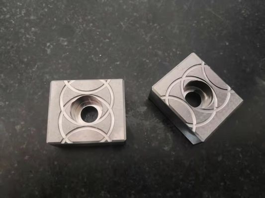 A precisão fazendo à máquina do CNC fez à máquina a fricção de alta temperatura do molde das peças resistente