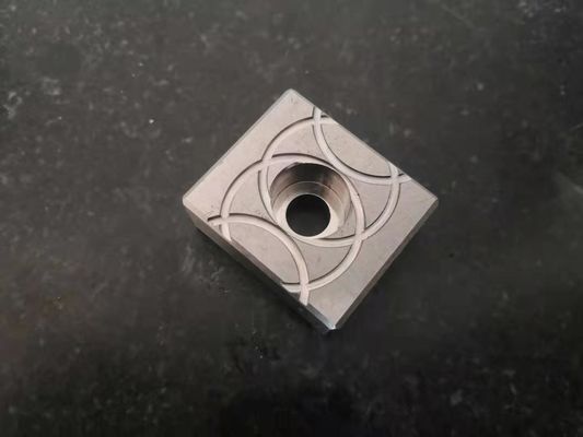 A precisão fazendo à máquina do CNC fez à máquina a fricção de alta temperatura do molde das peças resistente