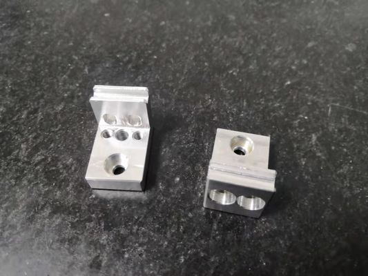 Liga de alumínio de trituração da estrutura mecânica do hardware da mobília das peças do CNC da elevada precisão