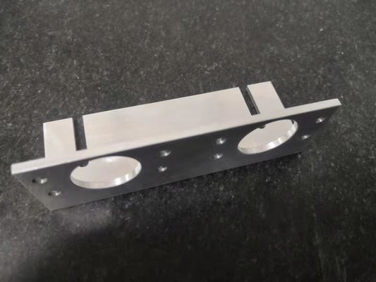 Suporte giratório de anodização da câmera aeronáutica da explosão da areia dos componentes de Aerostructure