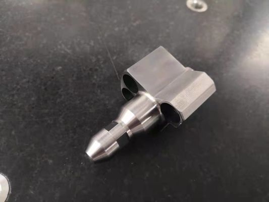 Peças feitas à máquina precisão da concentricidade 0.005mm do tratamento térmico HRC60 Ra0.6