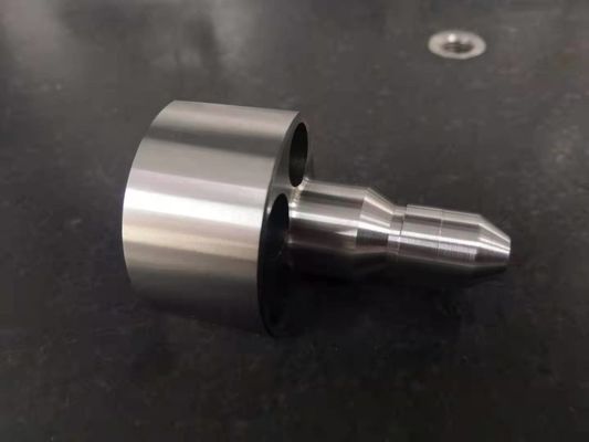 Peças feitas à máquina precisão da concentricidade 0.005mm do tratamento térmico HRC60 Ra0.6